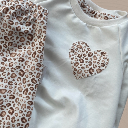 Outfit "Winter Leo Liebe"