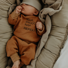 Design deinen Waffle Sweater mit Statement